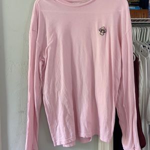 pink long sleeved shirt